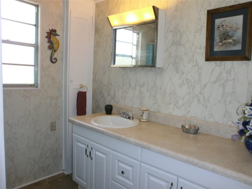 000 HOWLAND BLVD. & BLUFFVIEW,DELTONA,32738