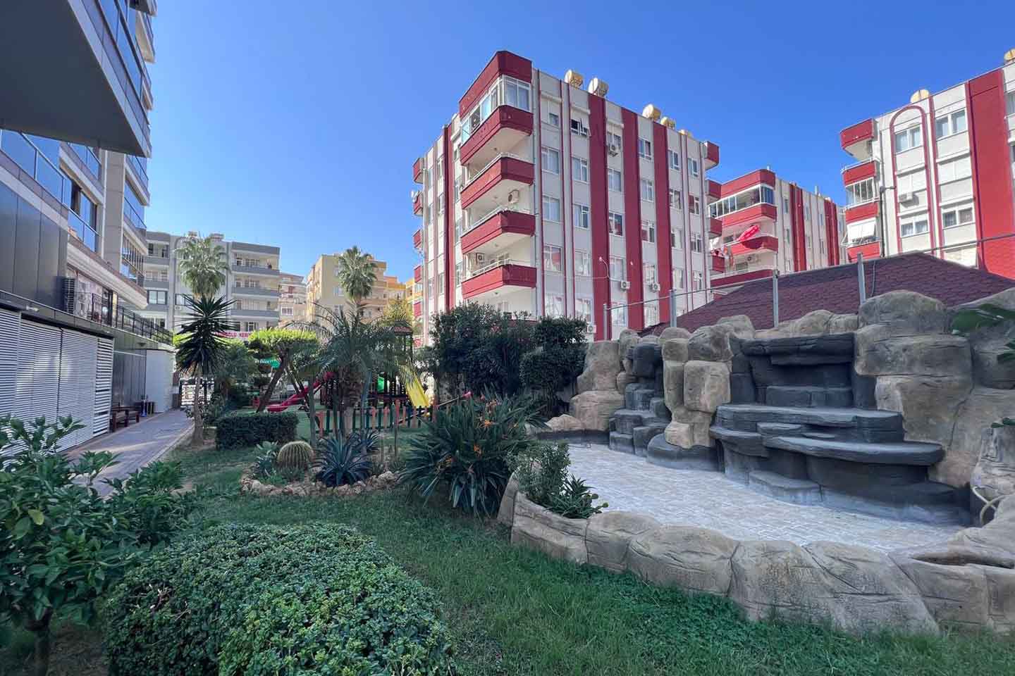1+1 Apartment For Sale In Mahmutlar Alanya