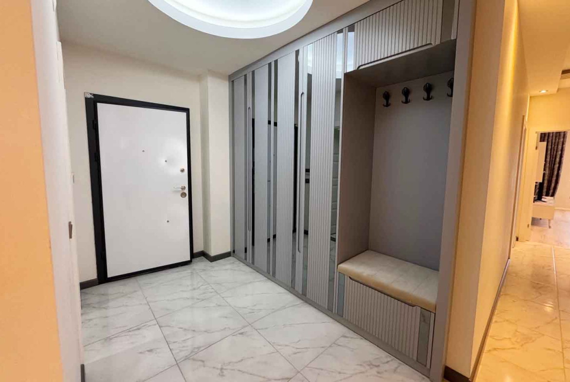 4+1 Luxury Resale Apartment For Sale In Alanya