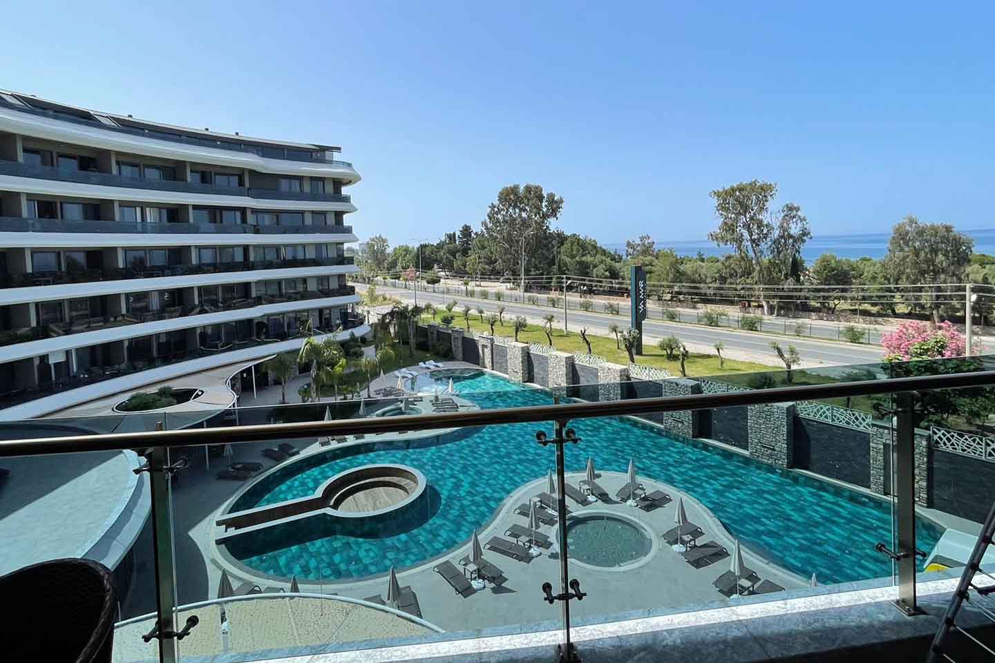 1+1 Sea View Apartment For Sale In Kargıcak Alanya