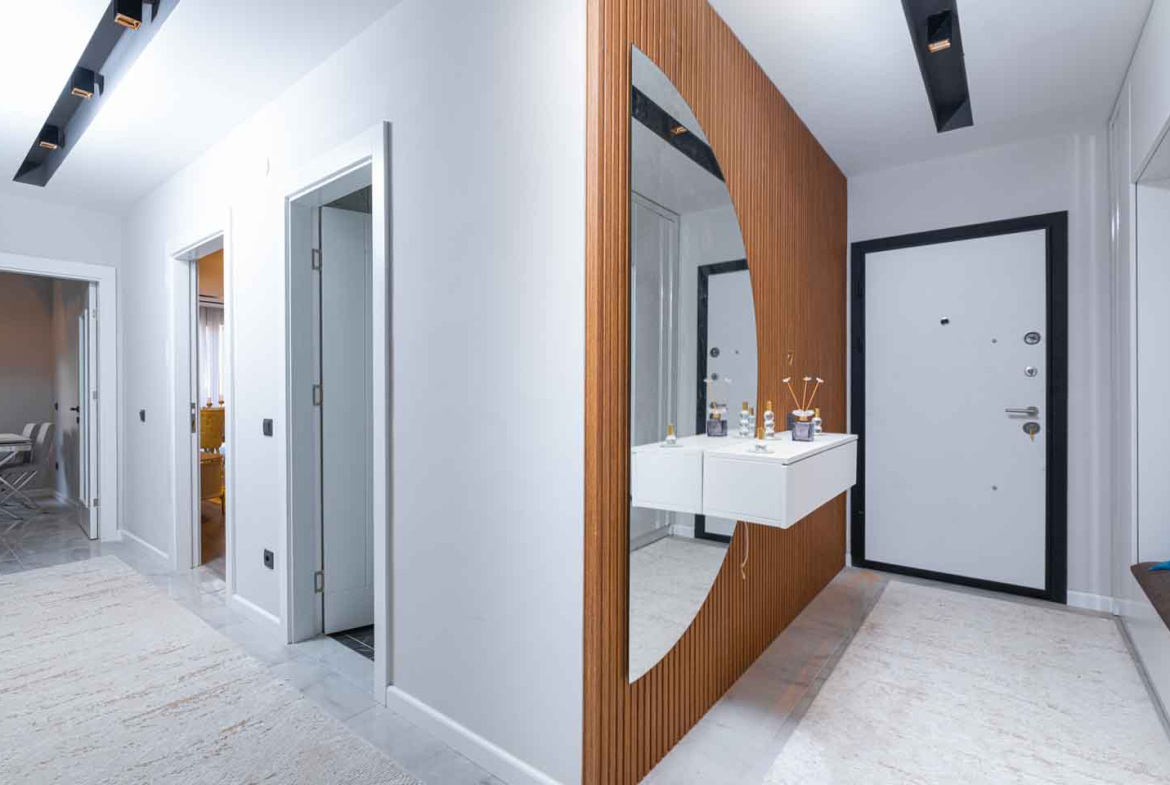 3 Bedroom Apartment In Oba