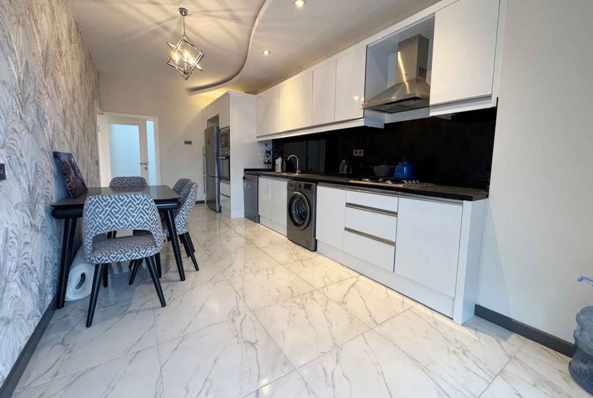 4+1 Luxury Resale Apartment For Sale In Alanya