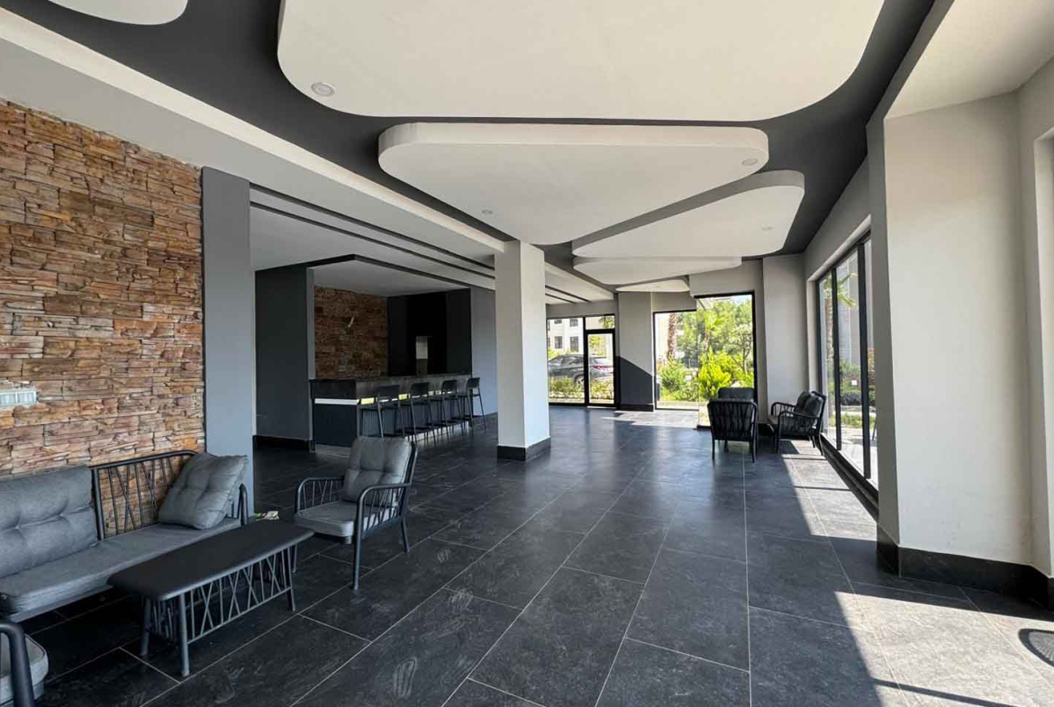 3 Bedroom Apartment In Oba